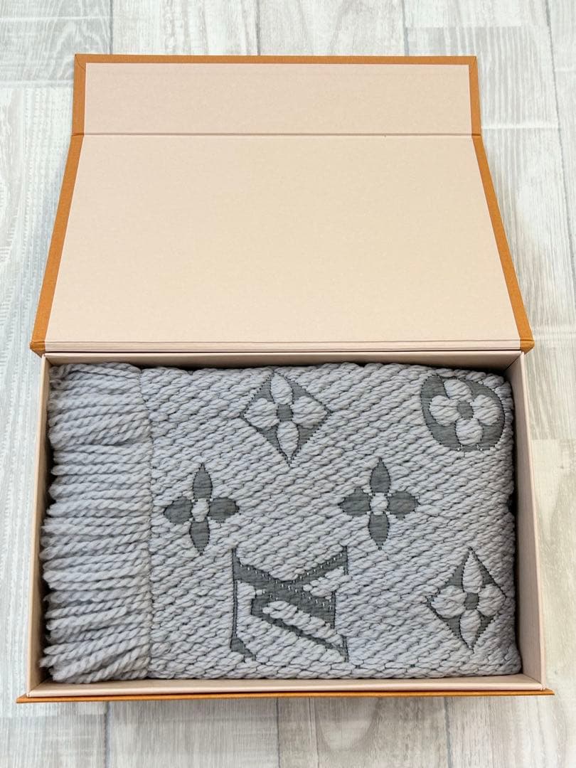 【Louis Vuitton】ロゴマフラー グリペルル定番男女兼用