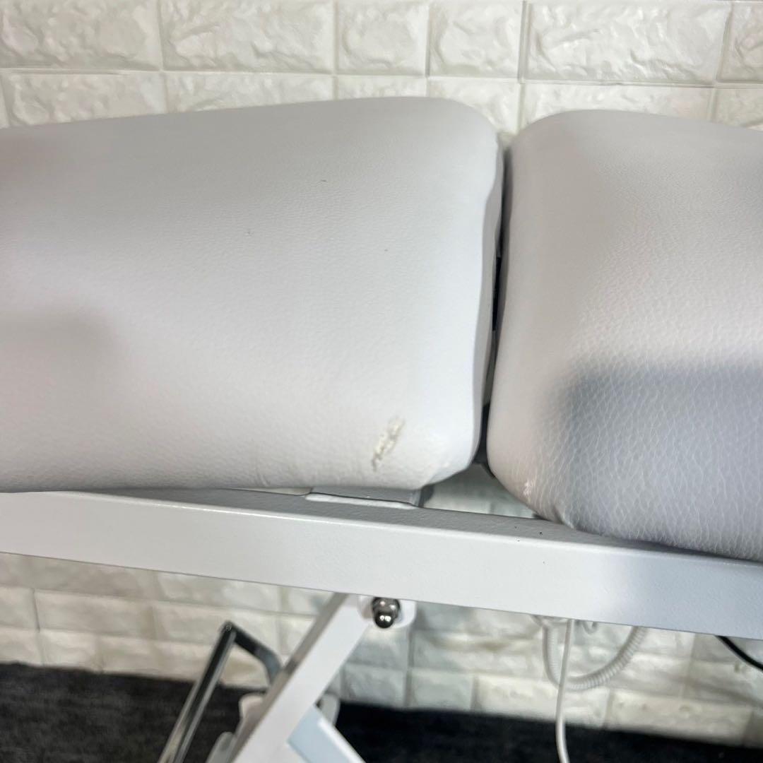 セブンエステ 電動昇降リクライニング マッサージベッド MOVEST G085