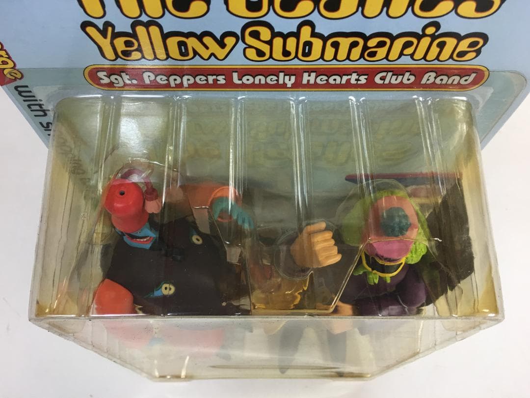 ☆未開封 ビートルズ イエローサブマリン フィギュア ４体セット マクファーレン