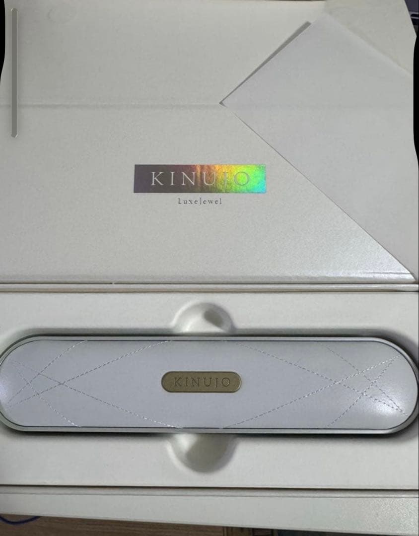 【新品未使用】KINUJO ストレートヘアアイロン ホワイト