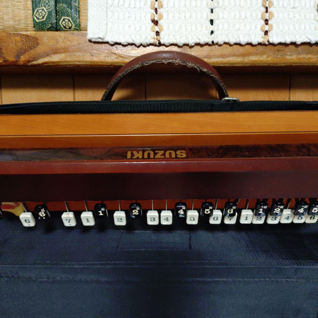 大正琴本体 ケース付き 茶色