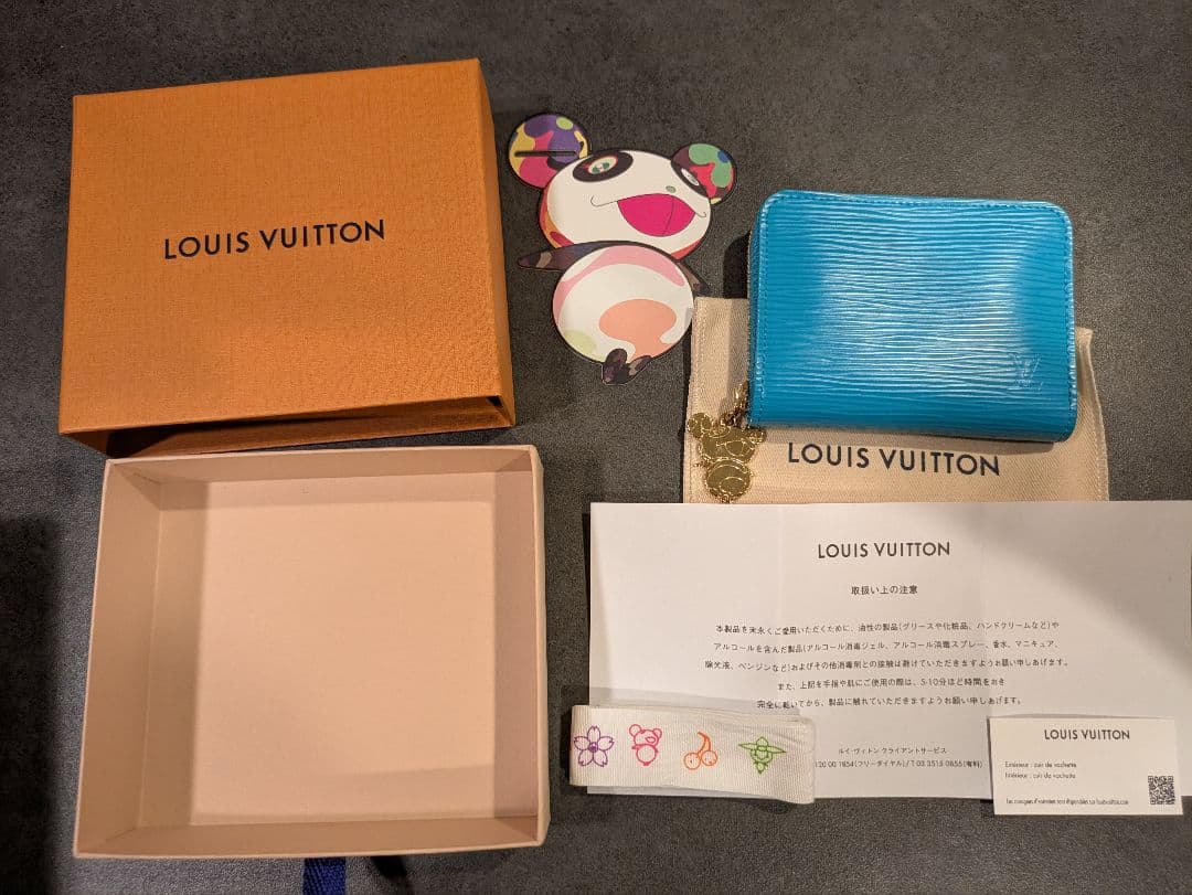 LOUIS VUITTON ルイヴィトン　エピレザー ケース　村上隆