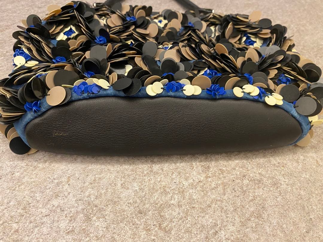 Marniマルニワンハンドルバックビジュークラッチ