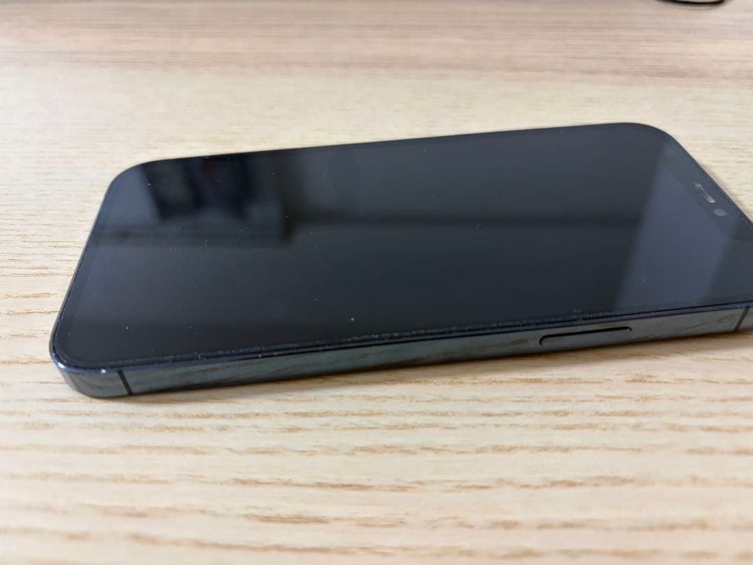 Apple iPhone 12 Pro 本体