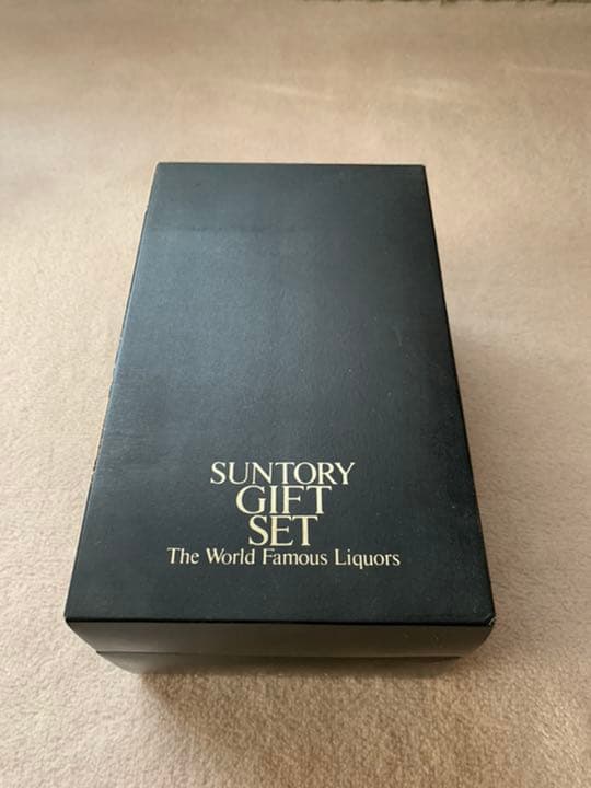 サントリー スペシャル リザーブ 70周年記念ボトル