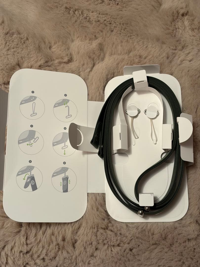 【美品】iPhone Crossbody Strap グリーン