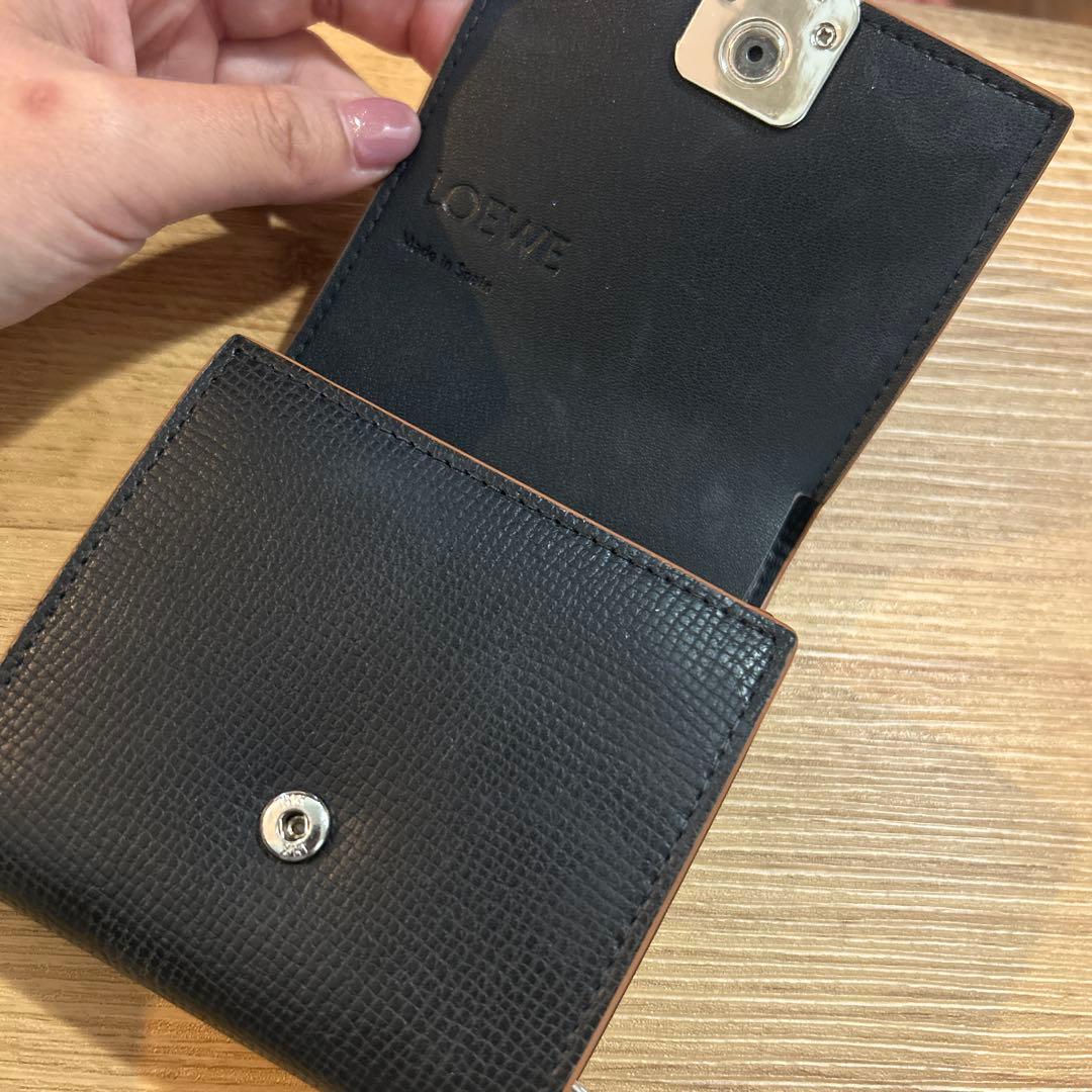 LOEWE 二つ折り財布 黒 レザー
