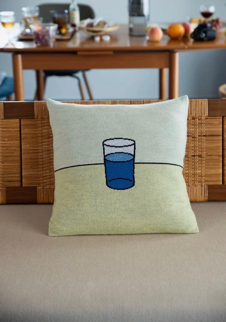 9/7迄大幅値下げ 新品未使用 unpis クッションカバー グラス