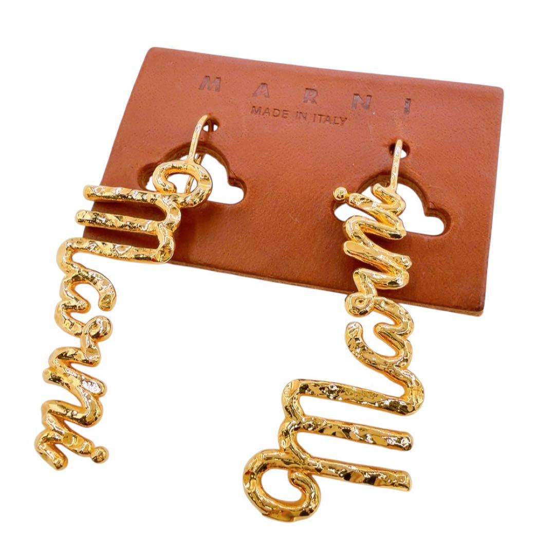 【希少/未使用級】マルニ⭐︎ロゴ ピアス 両耳 ゴールド系 フック 純正布袋付き