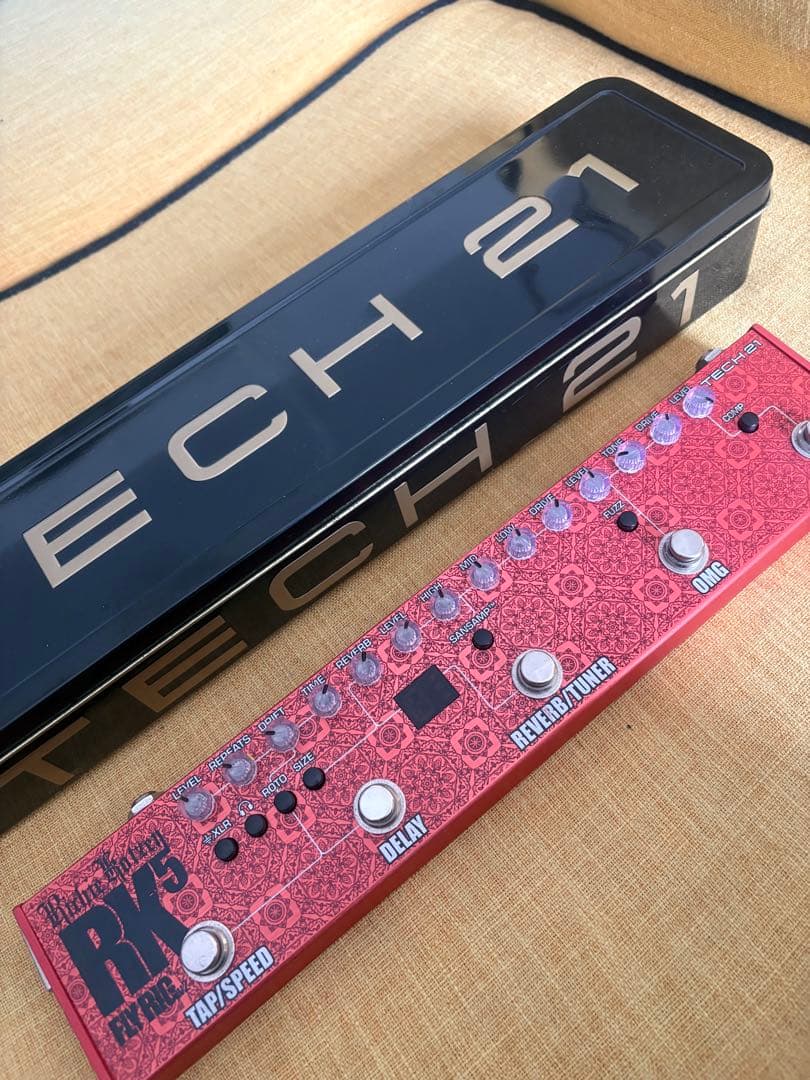 ギター TECH21 RK5 FLYRIG V2 RICHIE KOTZEN