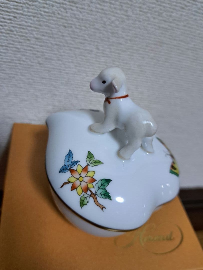 (お値下)　新品　Herend 陶磁器 　ひつじ 　ヴィクトリア　ボンボニエール