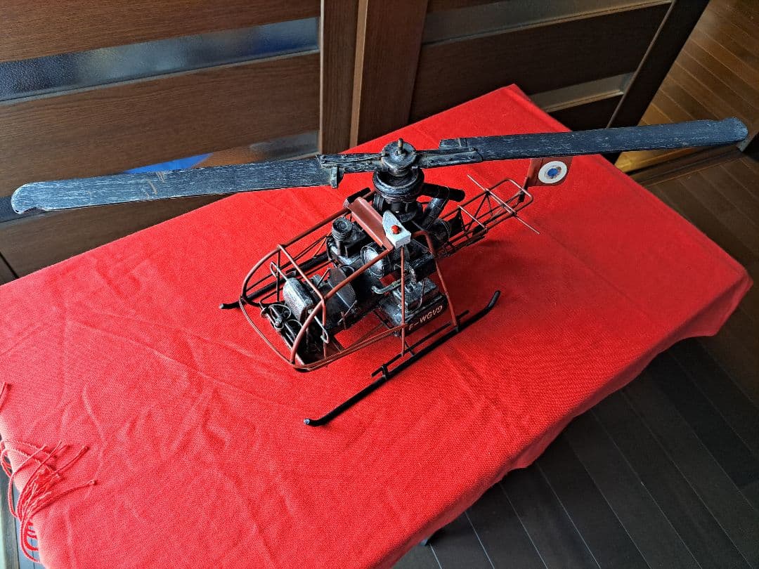 OSA 出品‼️ヘリとプロペラ機２点‼️