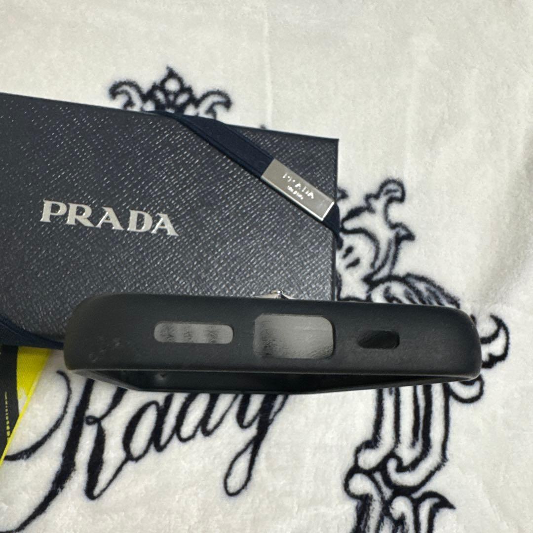 は*な様 PRADA ブラック iPhone15Proケース サフィアーノレザー