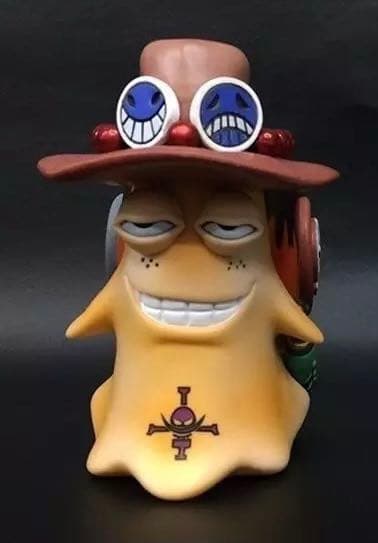 ONE PIECE ワンピース　でんでん虫　電伝虫　ポートガス・D・エース