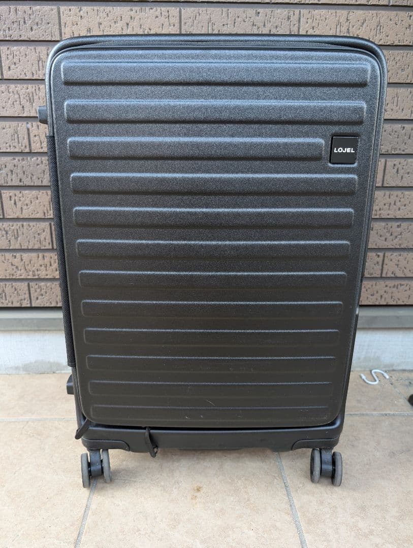 LOJEL ブラックキャリーケース 4輪キャスター付き