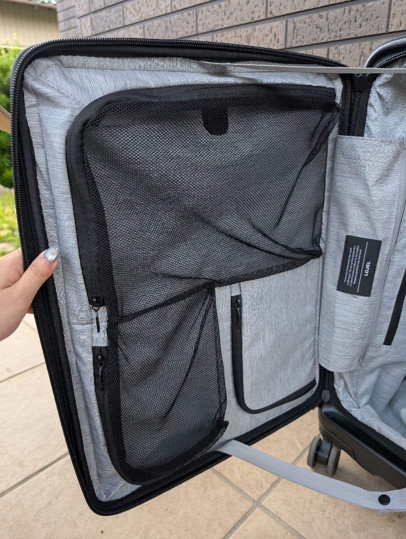 LOJEL ブラックキャリーケース 4輪キャスター付き