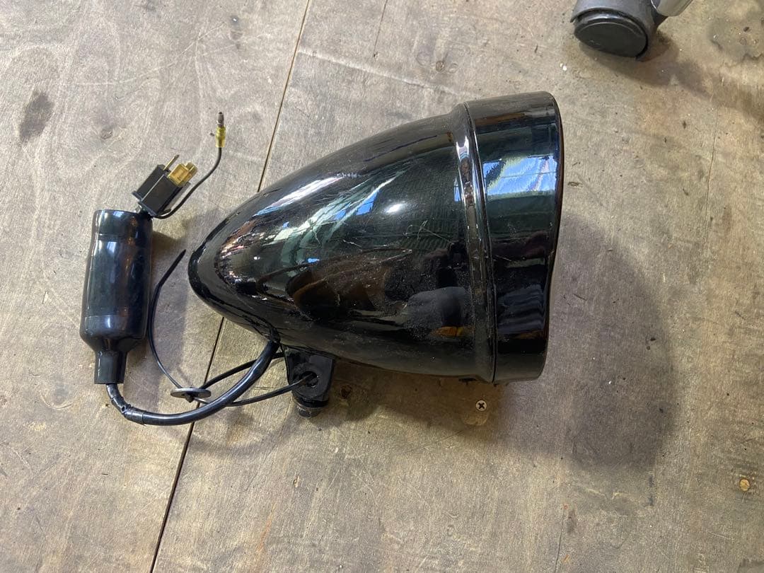 ドラッグスター　アイボールヘッドライト　LED ロケット型