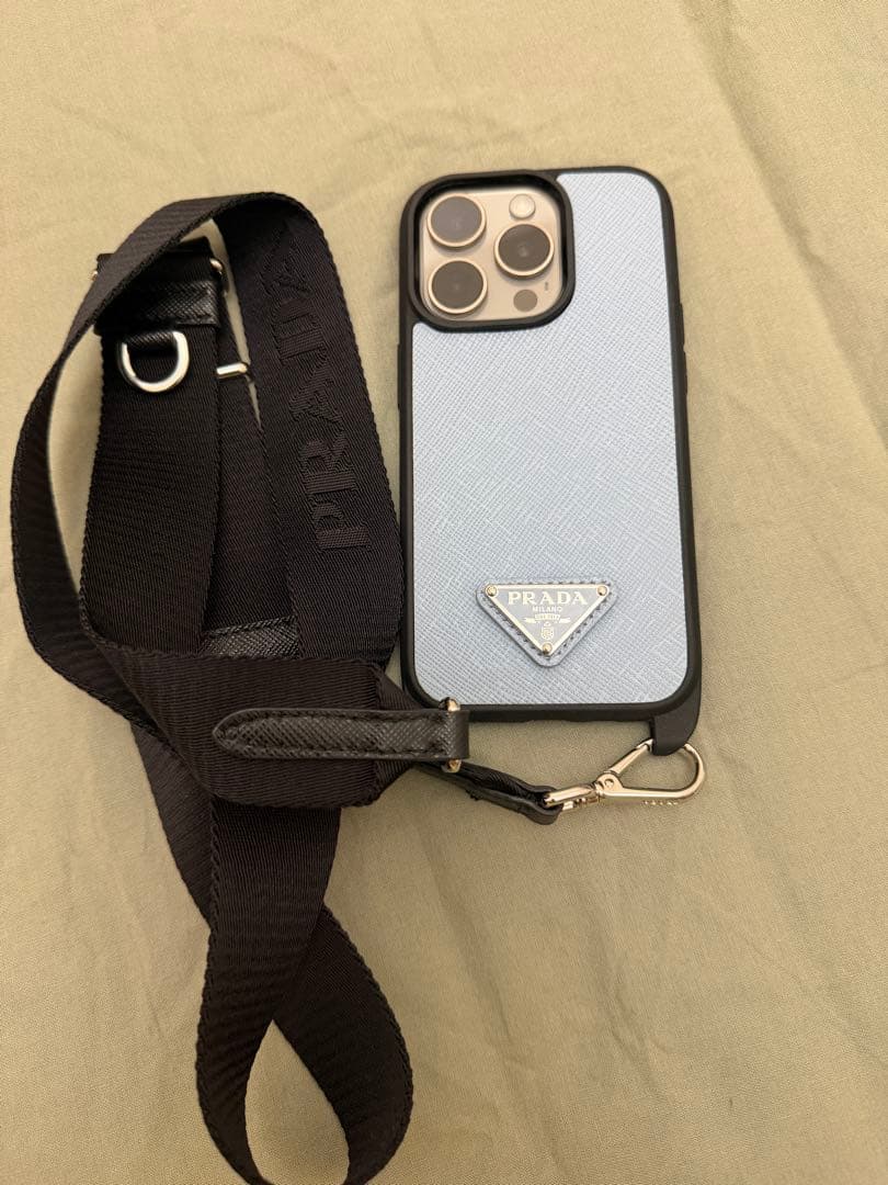 ままん☆です。 PRADA iPhoneケース