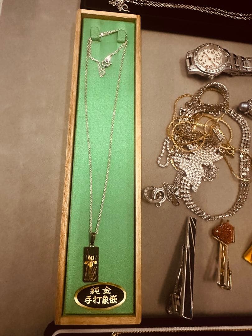 y*g様 遺品整理品と自分が頂いた物などになります。