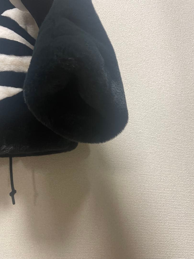 ★美品★ アディダスオリジナルス ファー ジャケット 黒 トレフォイル デカロゴ