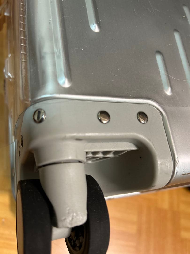 イノベーター innovator キャリーケース スーツケース　アルミ　70L