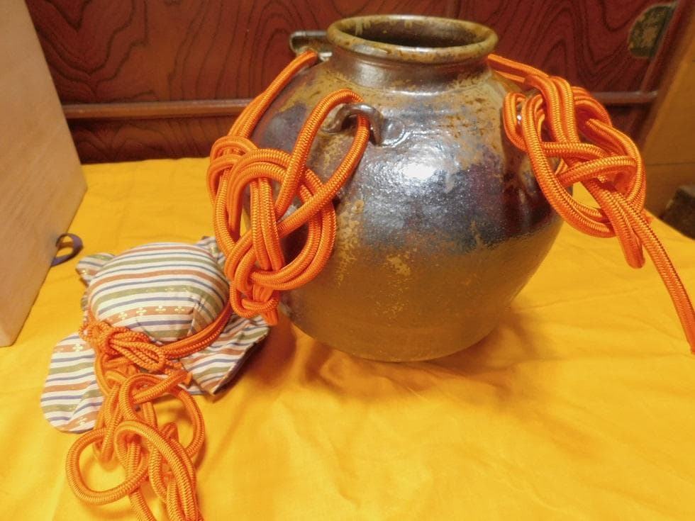 お茶道具まとめての1部・茶壷（茶入れ）です