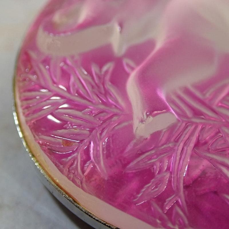 RU-6042　ラリック　LALIQUE ブローチ　(ピンク)
