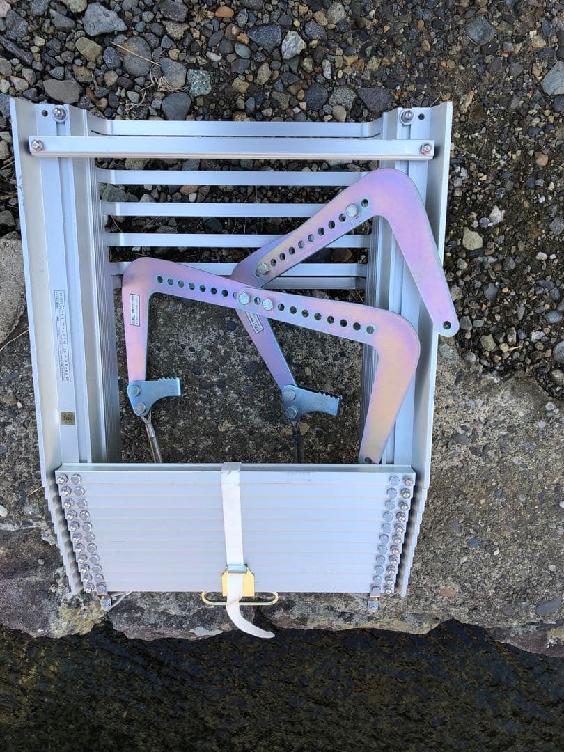 金属製 避難はしご　つり下げはしご(伸縮式)(B15)