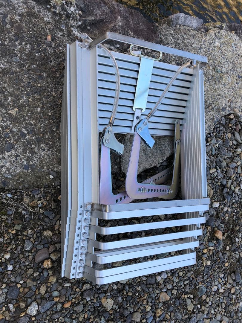 金属製 避難はしご　つり下げはしご(伸縮式)(B15)