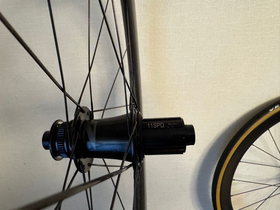 ZIPP 303S disc チューブレス