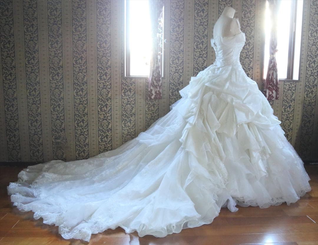 573クラウディアLoveryWedding高級ウエディングドレス7号9号11号