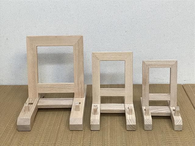 値下げ！【送料無料】木製皿立て3点 高さ26.5/21.5/19.5(cm)