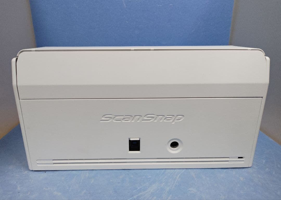 たまった書類を一気にスキャン 富士通 ScanSnap iX1500（白）