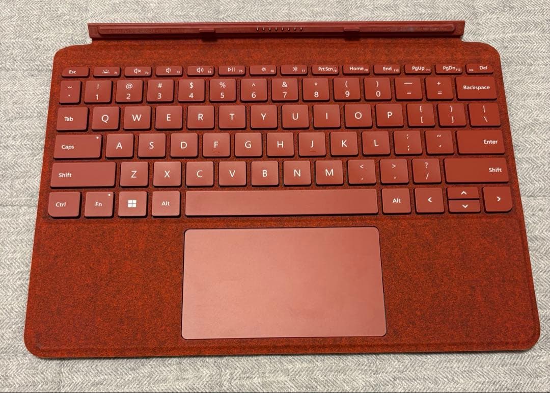 美品 Microsoft Surface Go 4 + キーボードカバー（英語）