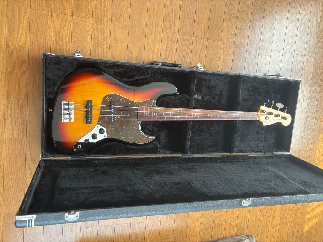 エレキベース サンバースト、べーす