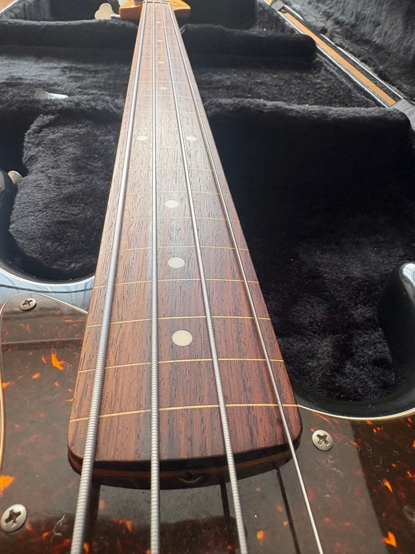 エレキベース サンバースト、べーす