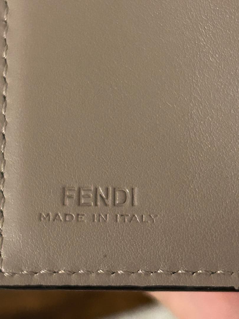 FENDI 三つ折り財布