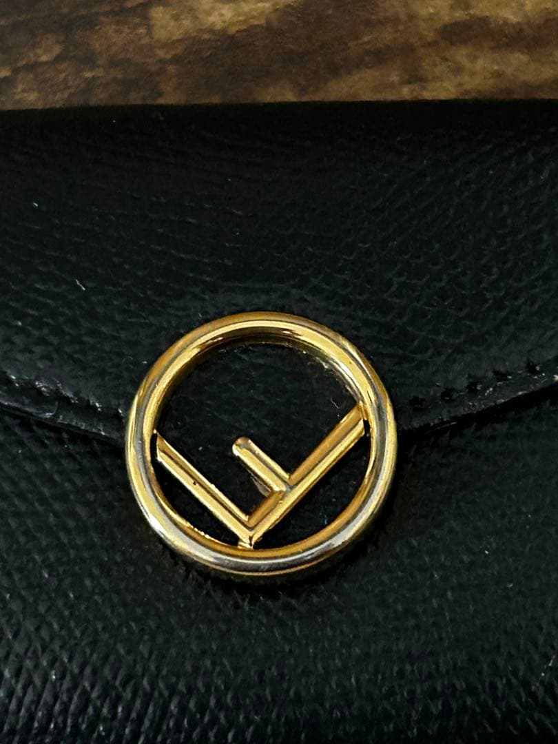 FENDI 三つ折り財布