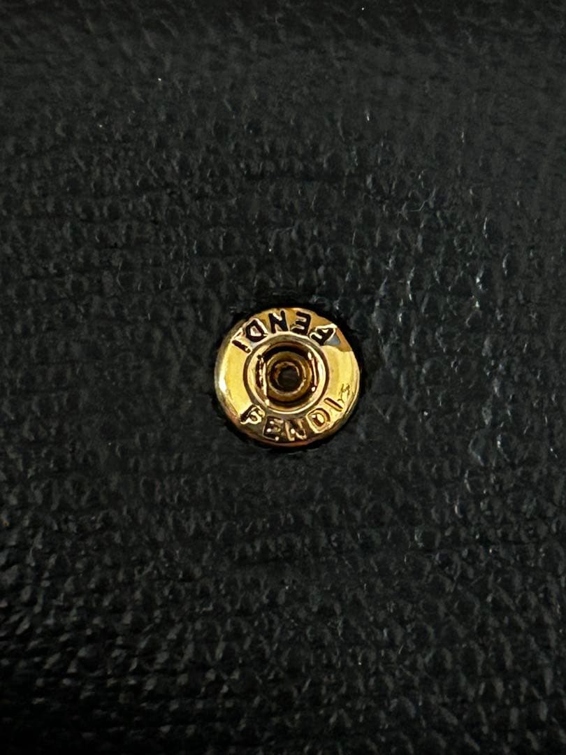 FENDI 三つ折り財布