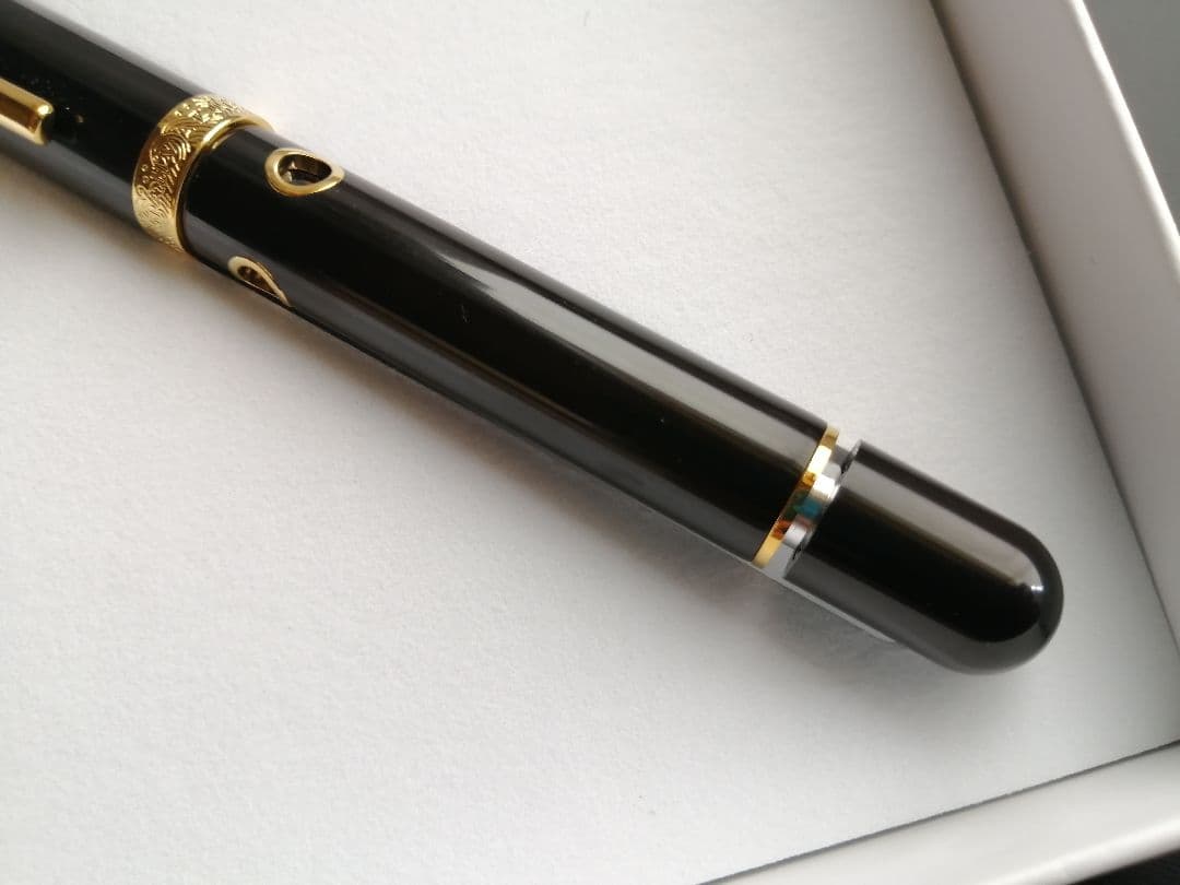 ナーワル（ナーヴァル）ノーティラス セファロポッド 万年筆　Fサイズ