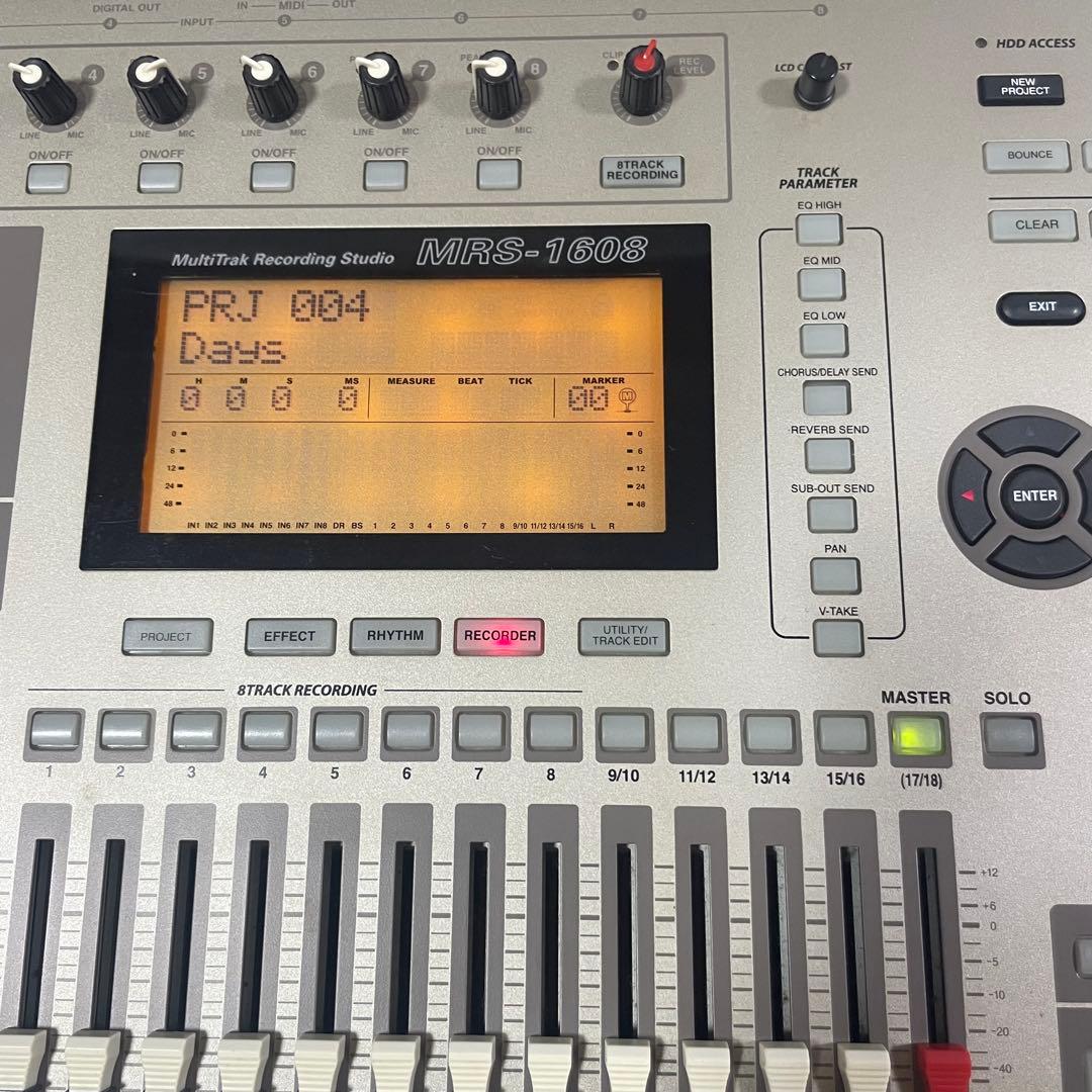 ZOOM MRS-1608 マルチトラックレコーディングスタジオ　現状品