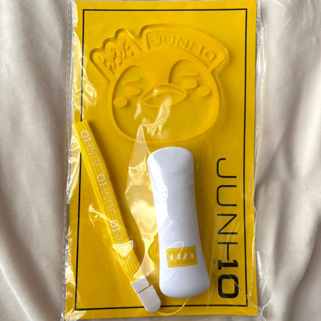 ★新品未使用　2PM ジュノ　皇帝ペンペン　公式ペンライト