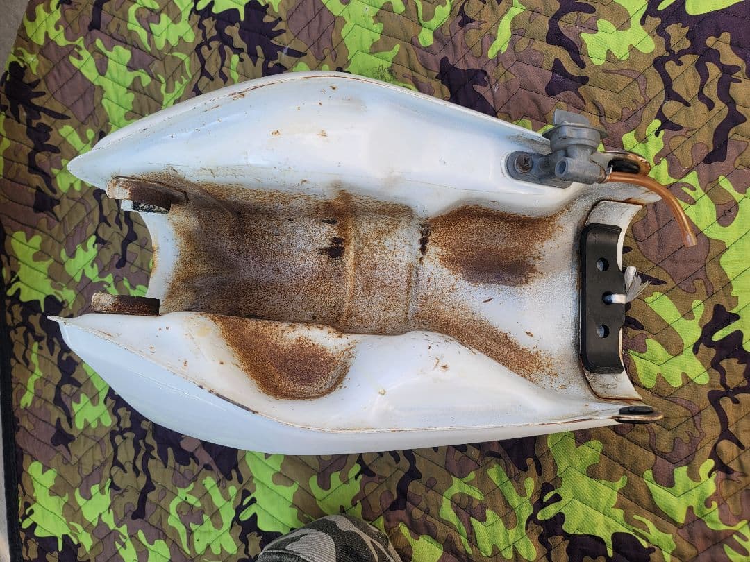 TW200純正ガソリンタンク