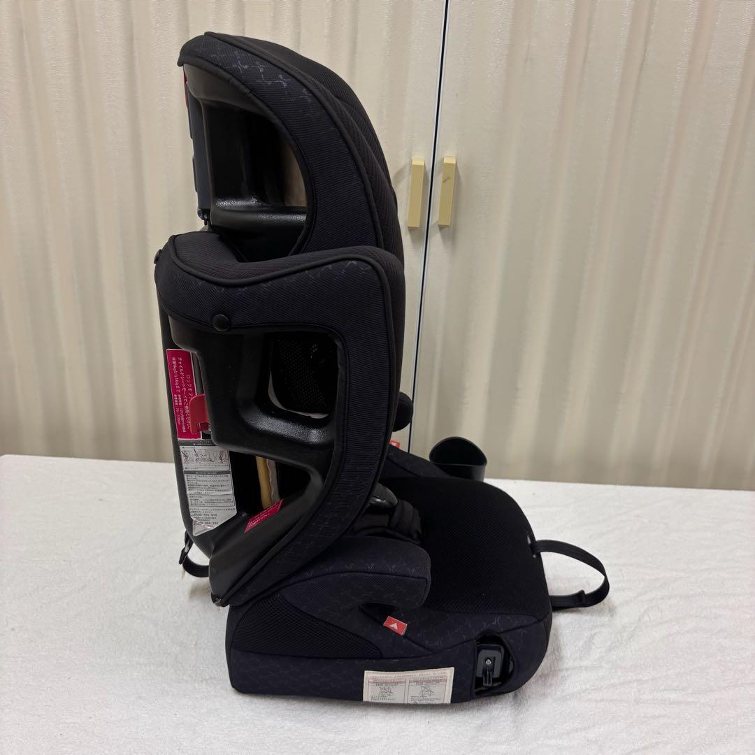 クリーニング済☆綺麗☆1〜11才まで　アップリカ　エアグルーヴ　プラス　ブラック