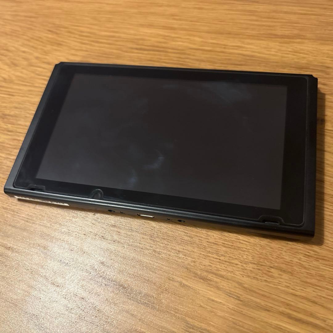Nintendo Switch 本体 (joyコン無し)