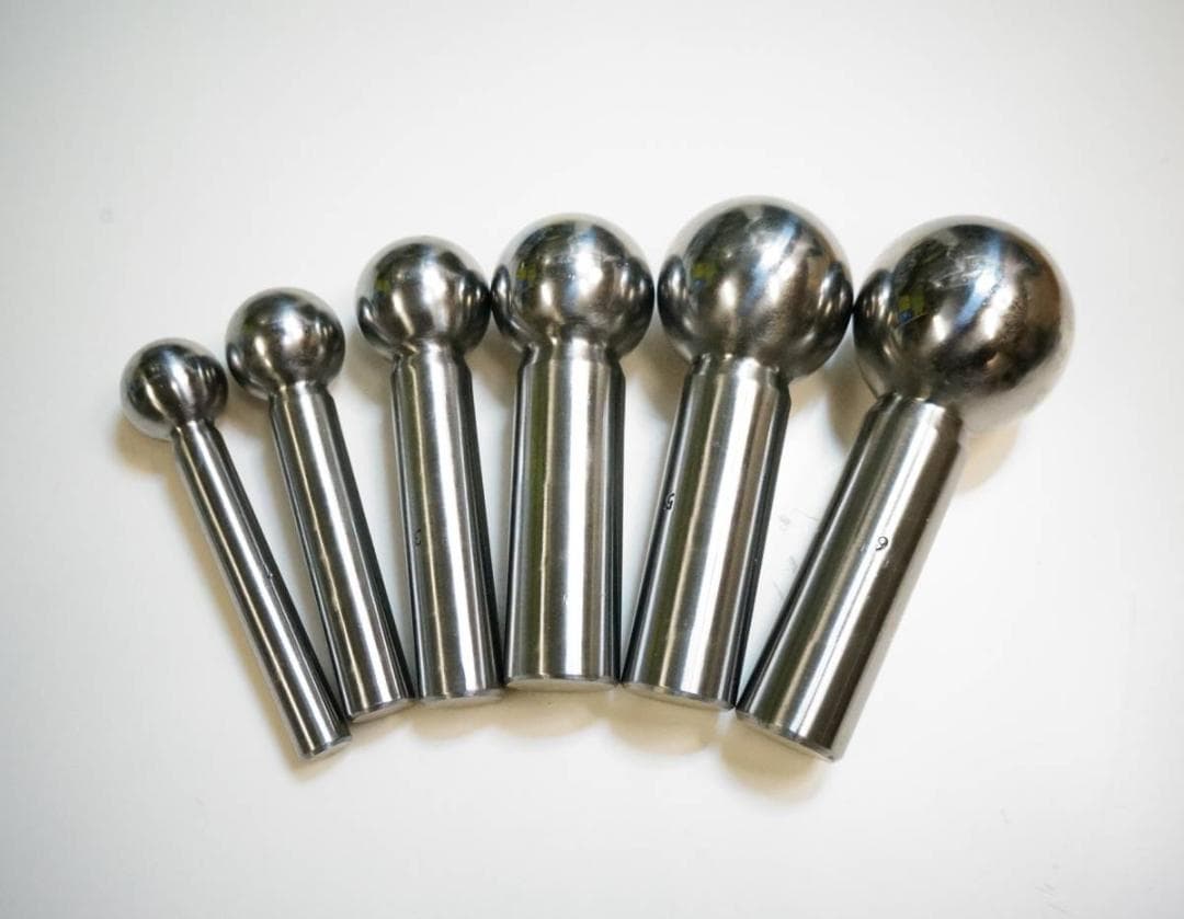 特大 矢坊主6本+サイコロ台 コンチョ　リング　ベル　レザークラフト