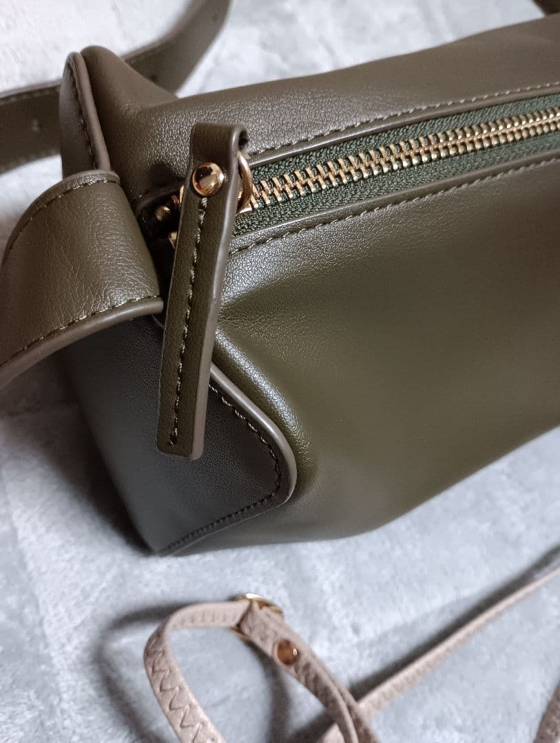 SALON アダムエロペ　 ショルダーバッグ