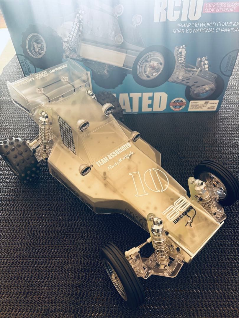 ココさん専用ASSOCIATED RC10クリアエディション（組立済・未走行品）