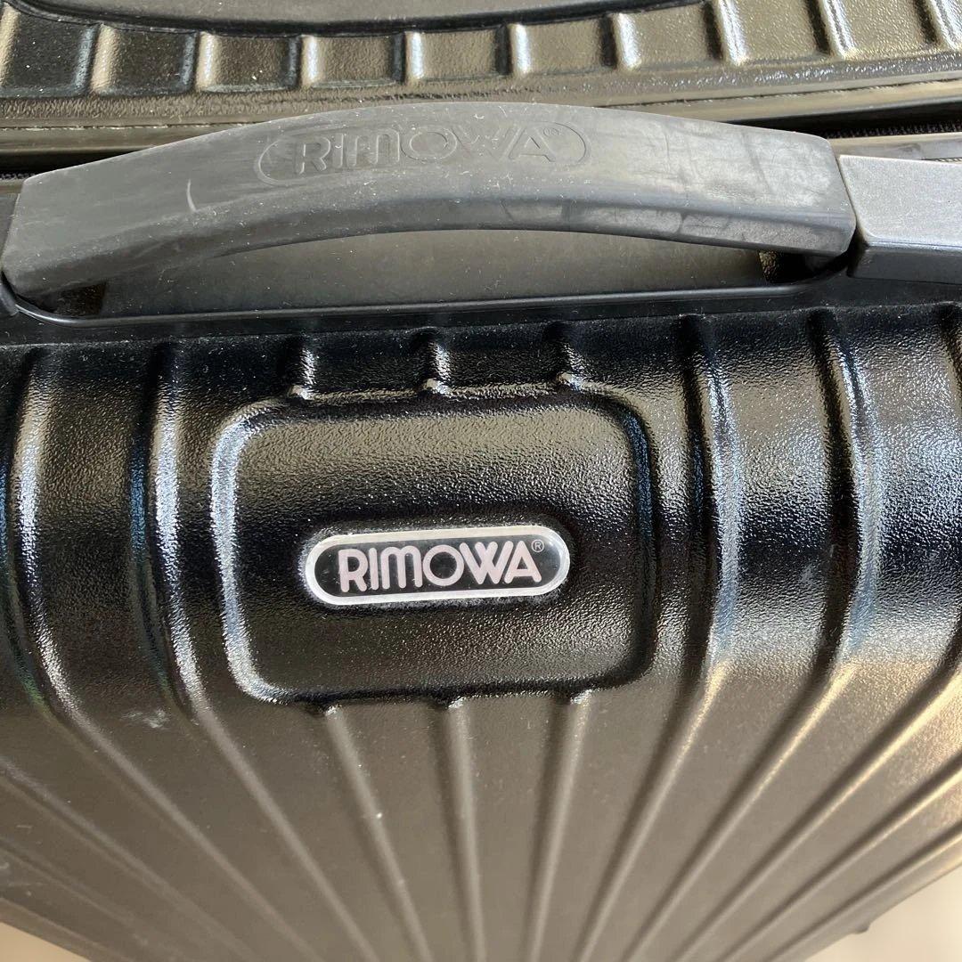 RIMOWA ブラック キャリーケース　Sサイズ　機内持ち込み　黒　4輪