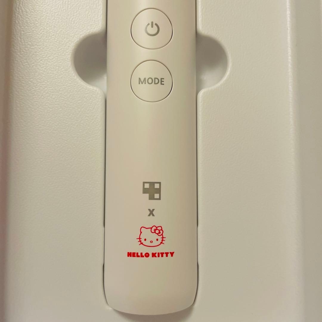 【限定品】新品未使用50周年メディキューブ ブースタープロ ハローキティ 美顔器